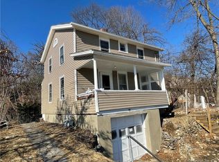 25 Pershing Dr, Ansonia, CT 06401