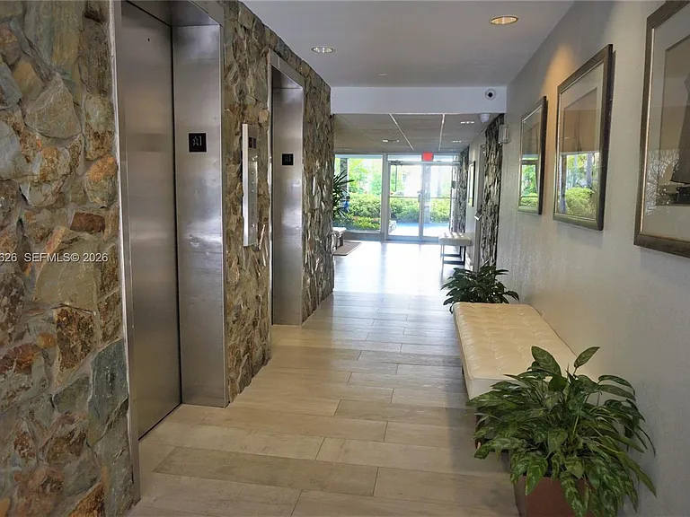 210 Sea View Dr #408 — Photo 31