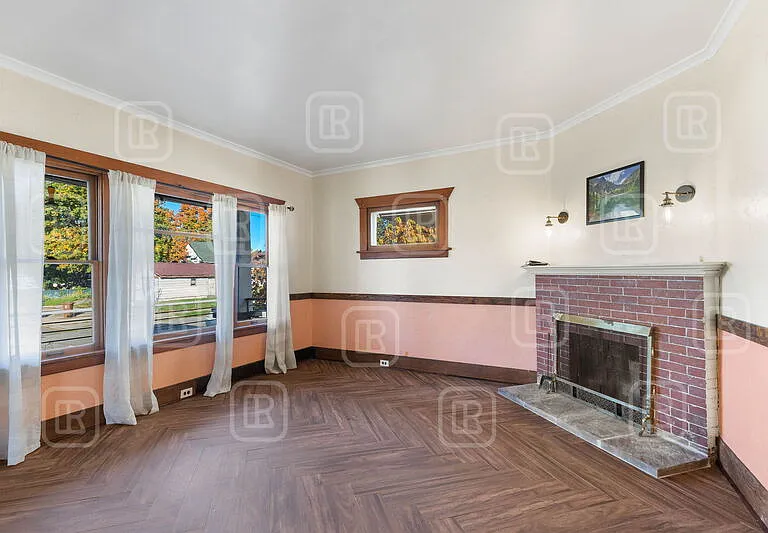 1414 N Adams St — Photo 5