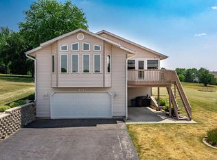 2384 Southgate Dr, Davis, IL 61019