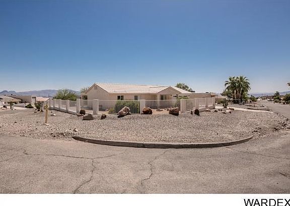 2nd image of 3898 Comet Dr