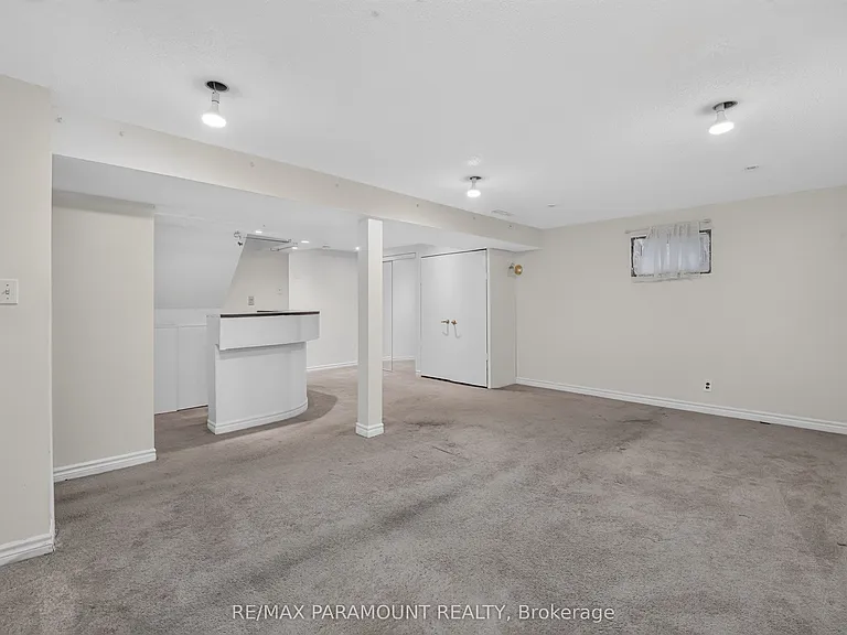 47 Cloverdale Dr — Photo 29