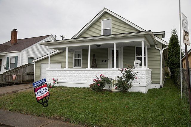 1st image of 520 Lillie St