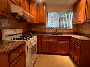 (Undisclosed Address), Yonkers, NY 10701