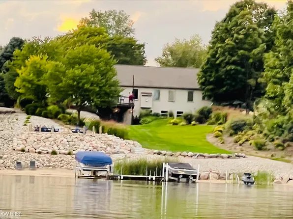 4460 Worvies Way, Columbiaville, MI 48421