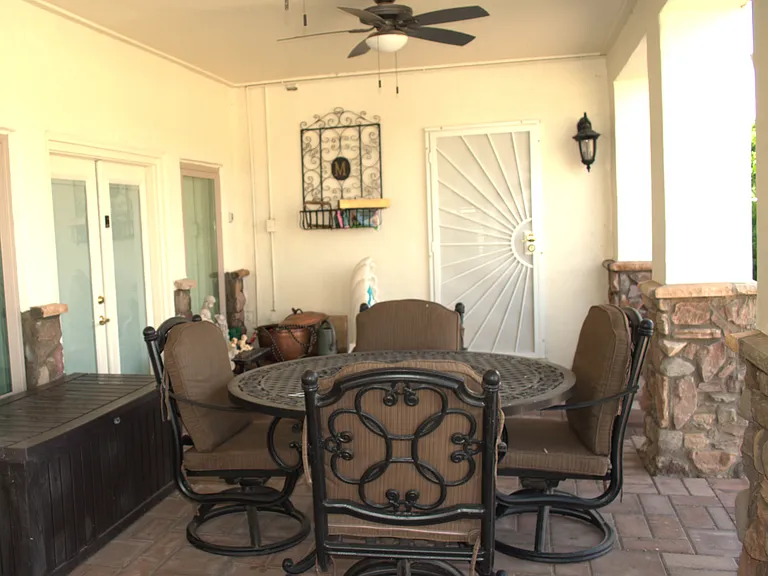1904 E Catamaran Ct — Photo 5