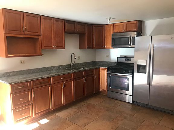 2nd image of 2443 N Newcastle Ave