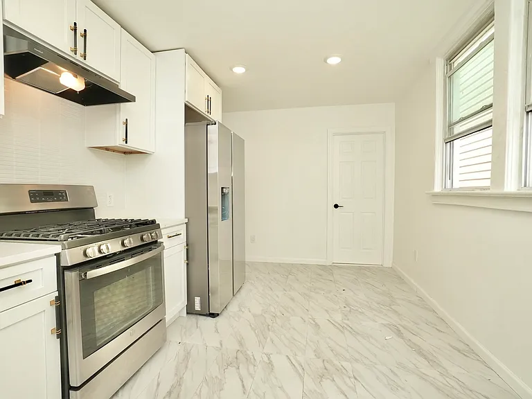 210 Sanford Ave #2 — Photo 9