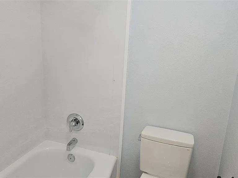 4244 S Bahama St — Photo 11