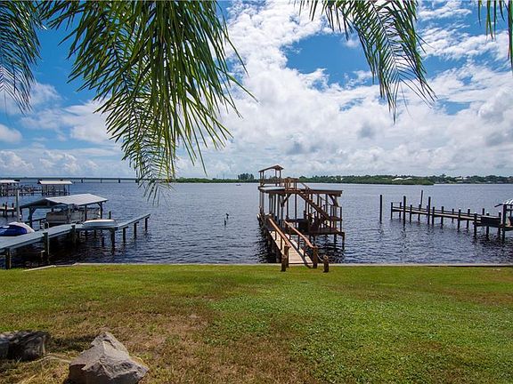 5th image of 9578 Riverview Dr
