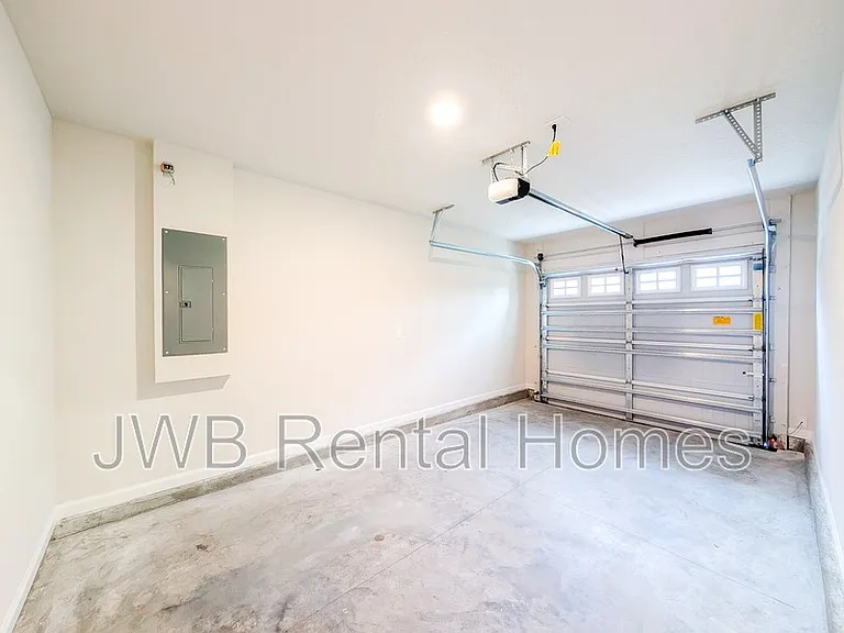8301 Galveston Ave — Photo 13