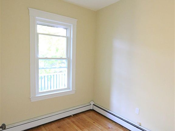 5th image of 61 Bishop Allen Dr #4S