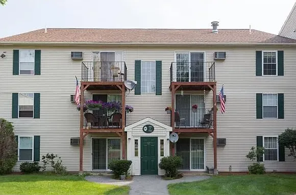 1710 White Cedar Blvd — Photo 1
