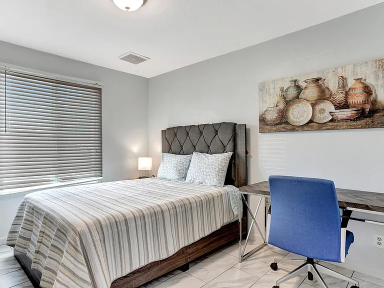 1524 E Broadmor Dr — Photo 36