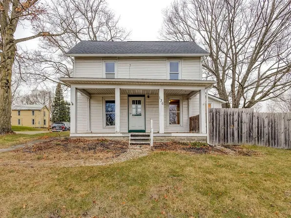 136 E Main St, Centerburg, OH 43011