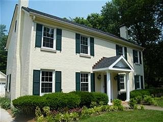 1st image of 1907 Carolyn Dr