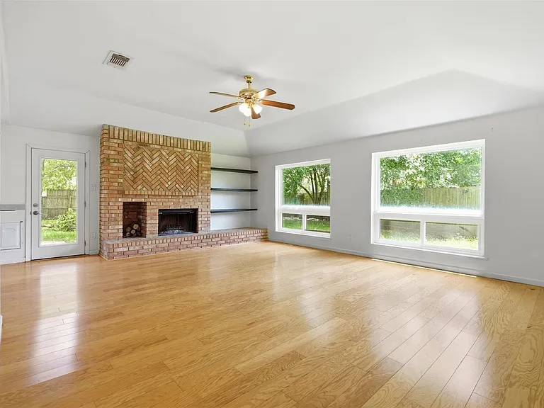 214 Glen Haven Ct — Photo 5