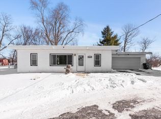 2629 N McAree Rd, Waukegan, IL 60087