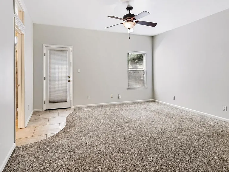 352 W Kelly Ave — Photo 18