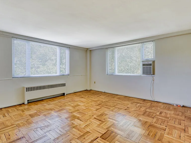Thomas Wynne Apartments — Photo 42