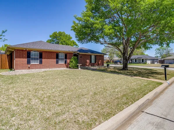 773 Windridge Ln, Burleson, TX 76028