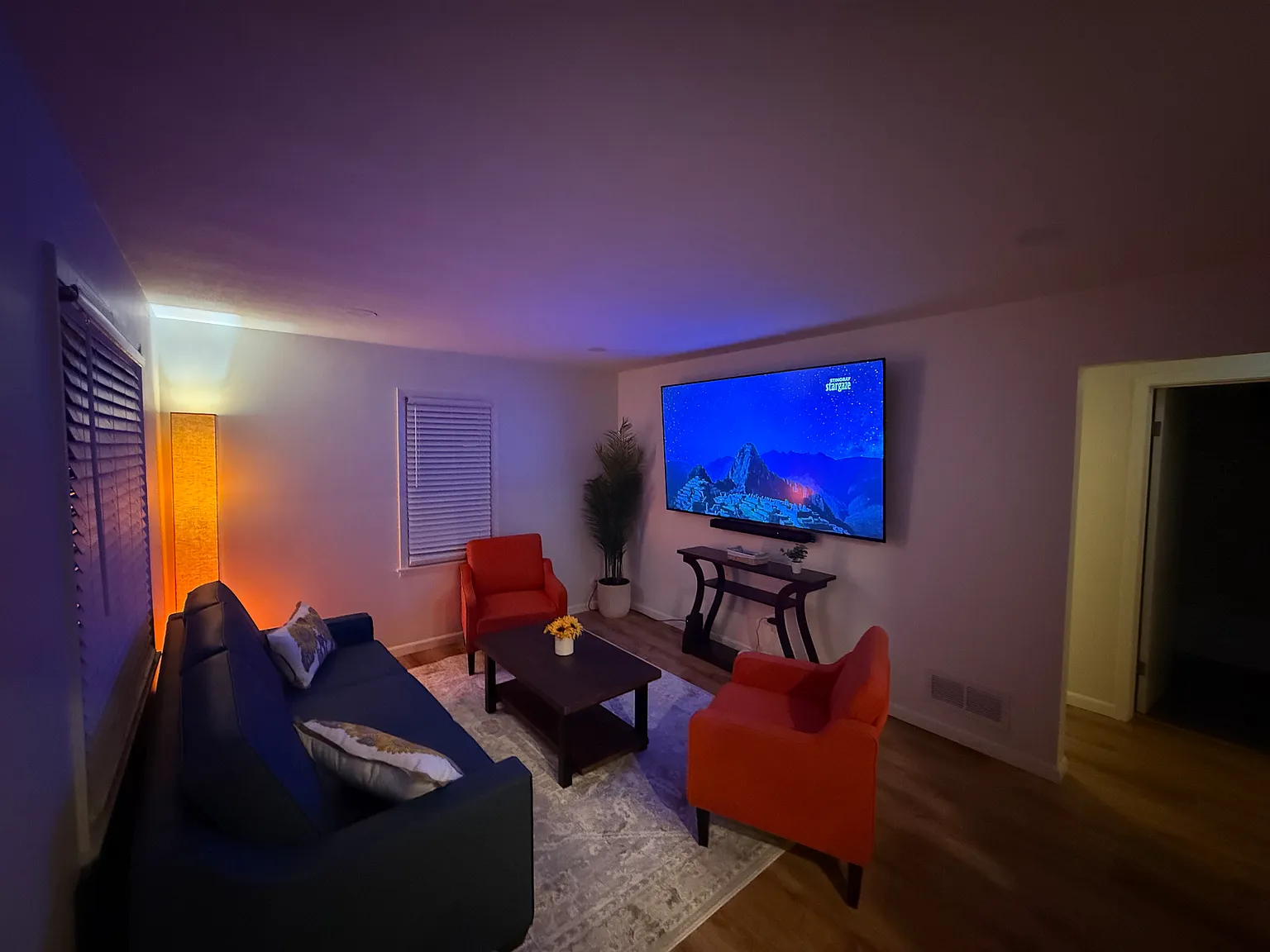 3 bed, 2250 sqft, $2,295 — Photo 4