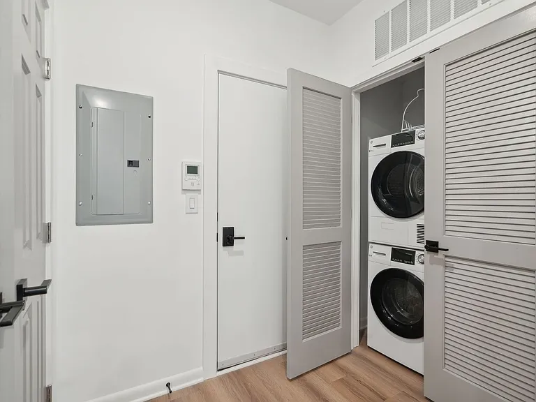 Brand New Fishtown Apartments — Photo 16