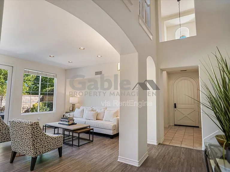 26155 Lone Rock Ct — Photo 7