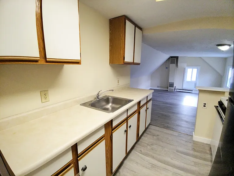 18 Walnut St #2 — Photo 10