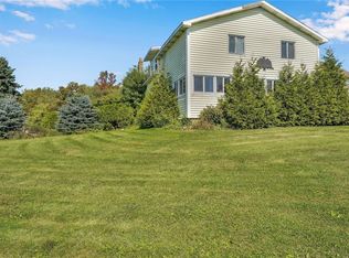 820 Centerline Rd, Strykersville, NY 14145