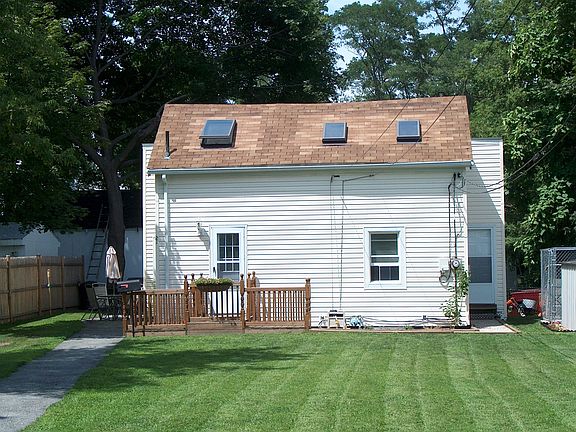 Front view with yard