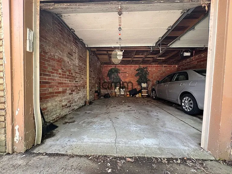 3232 Clarendon Rd — Photo 30