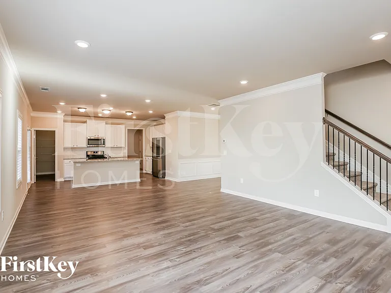 193 Creekside Bluff Way — Photo 5