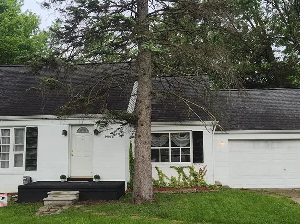 30051 Brentwood St, Southfield, MI 48076