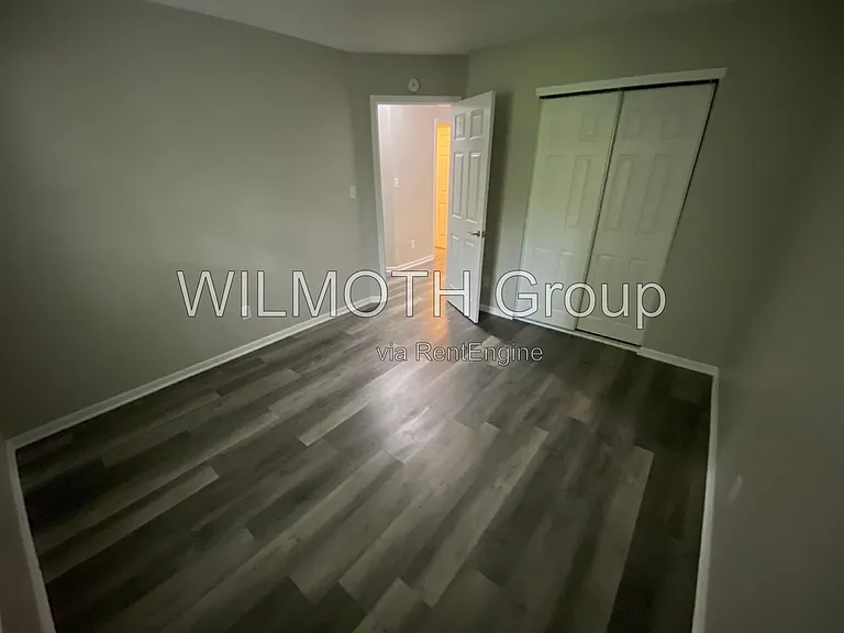 8457 Traders Ct — Photo 13