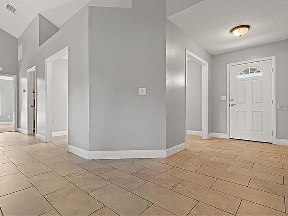 4th image of 1291 W Winnemissett Ave