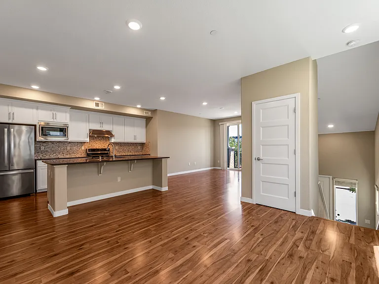 1851 Dobbin Dr — Photo 8