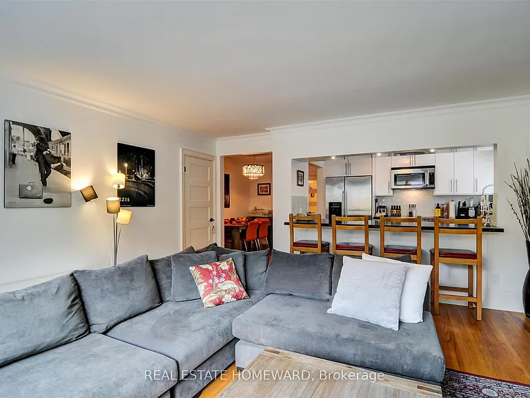 21 Love Cres #MAIN FLOOR — Photo 18