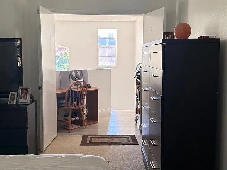 593 Bedford Ave — Photo 36