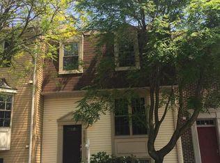 5749 Burke Towne Ct, Burke, VA 22015