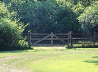 2000 Hayes Rd, Greenbrier, TN 37073