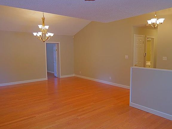 3rd image of 15704 Woodshed Pl