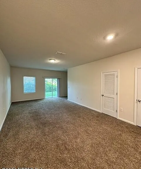 199 Scotch Pebble Dr — Photo 4