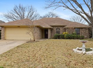 7824 Mahonia Dr, Fort Worth, TX 76133