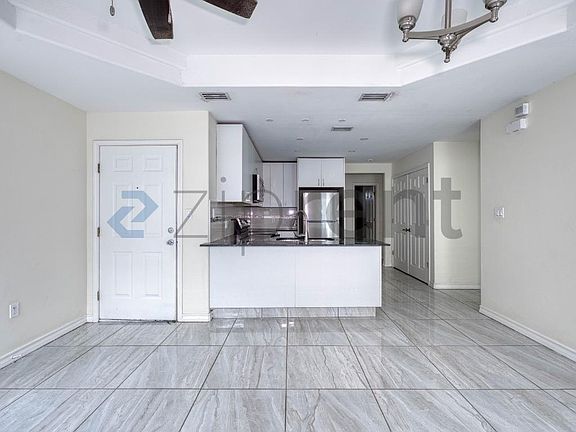 2nd image of 1310 W Harrison Ave #3