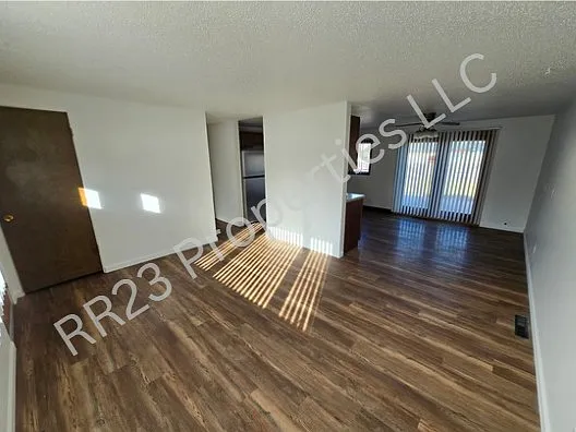 110 Star Ln — Photo 3