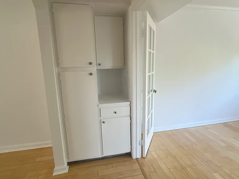 7307 Haskell Ave #4 — Photo 11