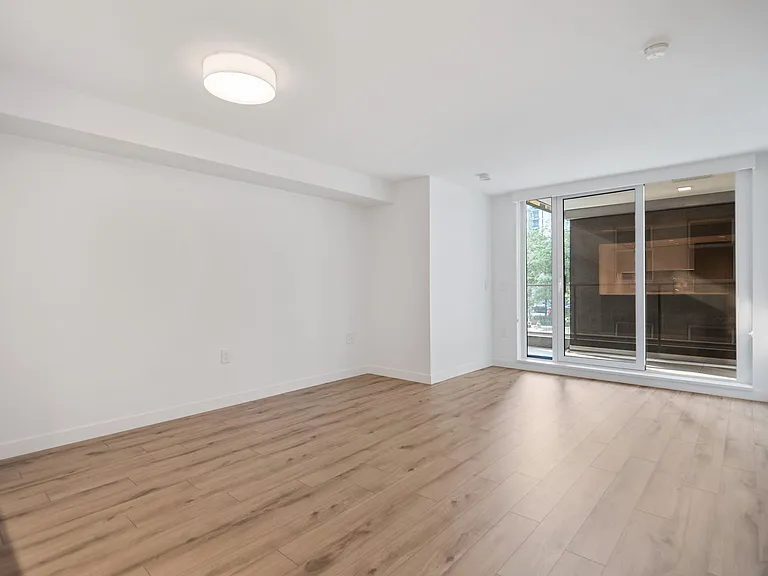 1107 Richards St #201 — Photo 6