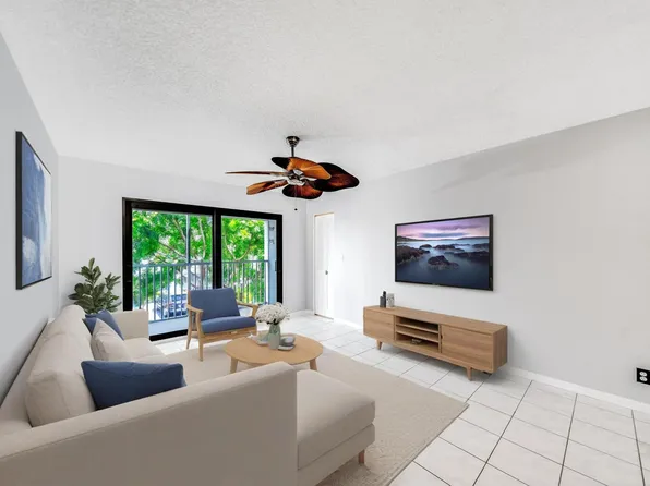 150 Cypress Club Drive #528, Pompano Beach, FL 33060