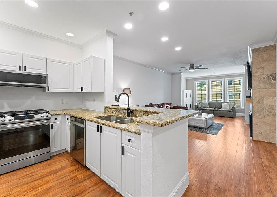 Grand Venezia At Baywatch Condominiums 2732 Via Murano Clearwater FL